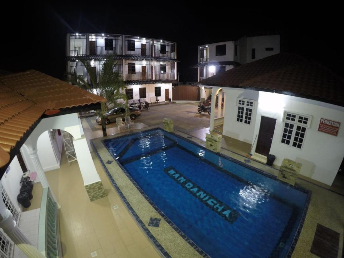 Wan Danisha Villa Inn Kota Bharu Bagian luar foto