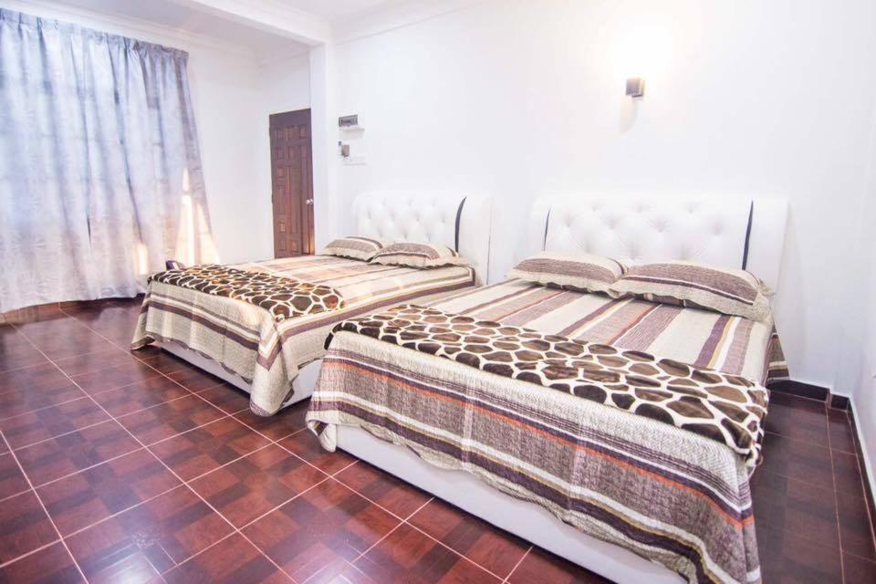 Wan Danisha Villa Inn Kota Bharu Bagian luar foto