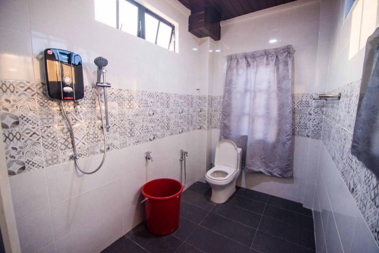 Wan Danisha Villa Inn Kota Bharu Bagian luar foto
